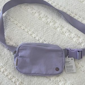 Lululemon Everywhere Belt Bag